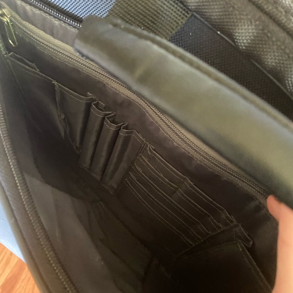 computer case - Picture 4 of 4